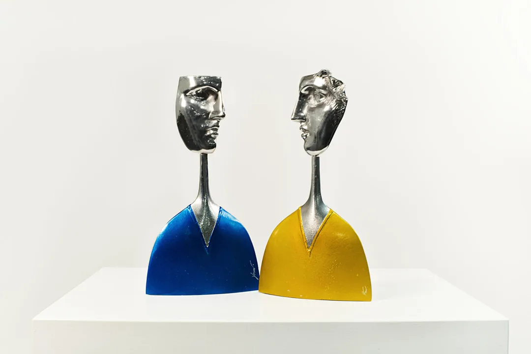 Yanni Souvatzoglou (b.1946)｜人｜鋁｜27x15x4cm